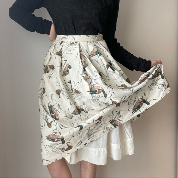 Vintage Duck print Skirt - Picture 2 of 9